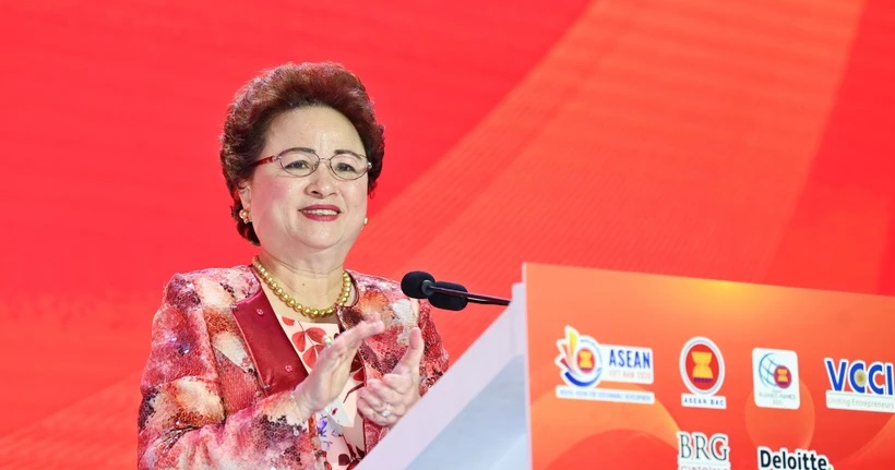 Labour Hero Nguyen Thi Nga: A journey written in intellect, mettle, and the aspiration to serve the country
