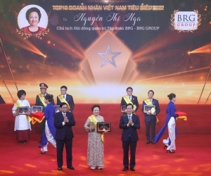 Chairwoman of BRG Group wins “Outstanding Vietnamese Entrepreneur Award 2022”