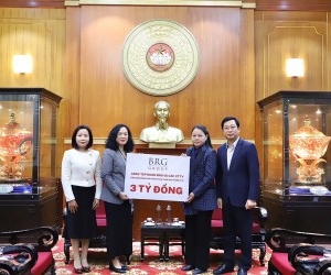 Tập đoàn BRG và Ngân hàng SeABank trao 5 tỷ đồng ủng hộ đồng bào khắc phục hậu quả thiên tai