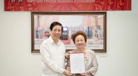MADAME NGUYỄN THỊ NGA ĐƯỢC GIAO GIỮ CHỨC QUYỀN CHỦ TỊCH HỘI DOANH NHÂN TƯ NHÂN VIỆT NAM