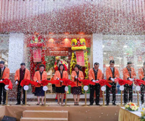 BRG Group (Vietnam) and Sumitomo Group (Japan) open first super market in Vietnam named FujiMart: The perfect blend between Vietnamese food culture and Japanese service culture