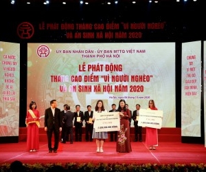 BRG GROUP AND HANOI SMART CITY COMPANY CONTRIBUTE TO CAMPAIGN FOR THE POOR